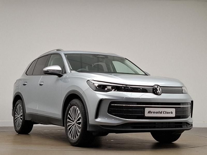 New VW Tiguan Match 130 HP (95 kW) 2025 Silver SUV