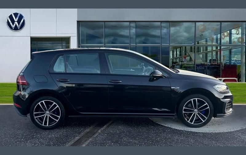 Used VW Golf VII GTE 200 HP (147 kW) 2018 Black Hatchback