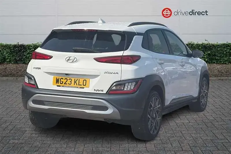 Used Hyundai Kona Premium 141 HP (103 kW) 2023 White SUV