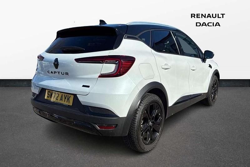 Used Renault Captur Rive Gauche 143 HP (105 kW) 2022 Glacier white  SUV