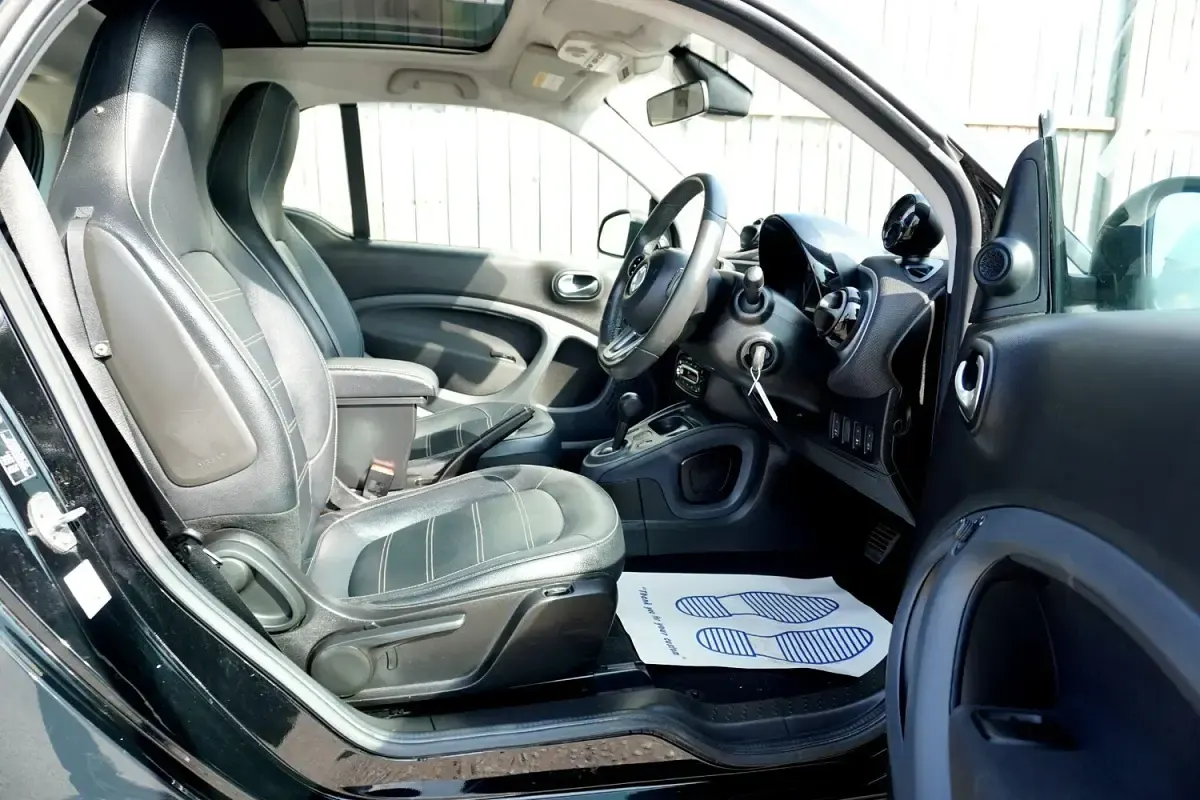 Used Smart ForTwo Coupé Premium 70 HP (51 kW) 2015 Black Coupe
