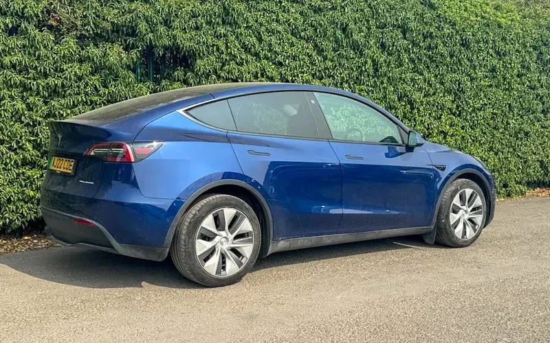 Used Tesla Model Y Long Range AWD 286 kW (389 HP) 2025 SUV