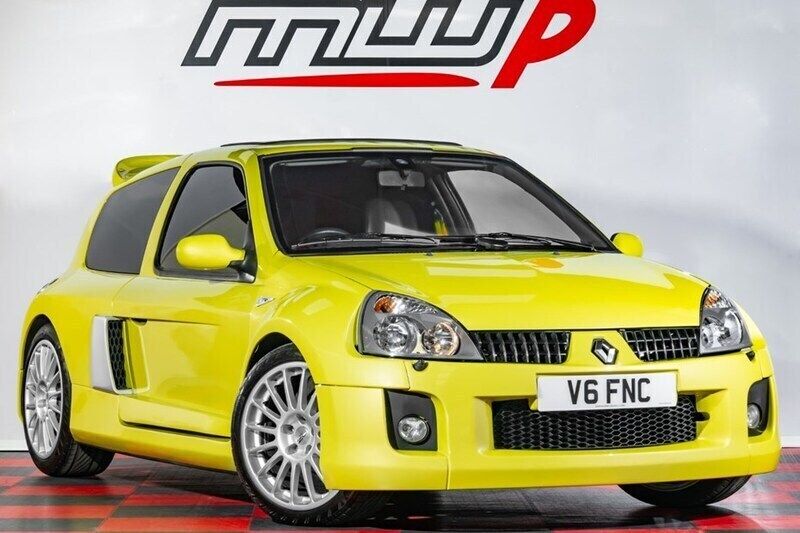 Used 2004 Renault Clio II Dynamique Hatchback | £17,995 - Image 1/1