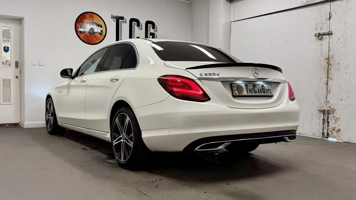 Używany Mercedes C220 Sport Edition 2019 Biały Sedan/Limuzyna