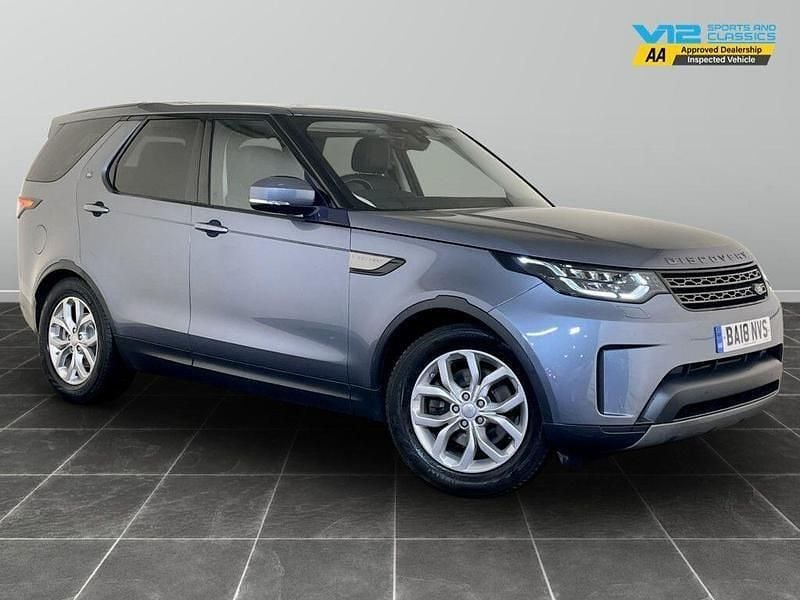 Blue Used 2018 Land Rover Discovery 5 SE SUV | £18,795 - Image 1/2
