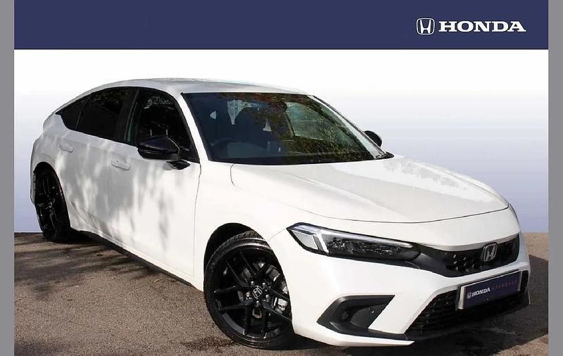 White Used 2025 Honda Civic Sport Hatchback | £28,950 (Good price) - Image 1/4
