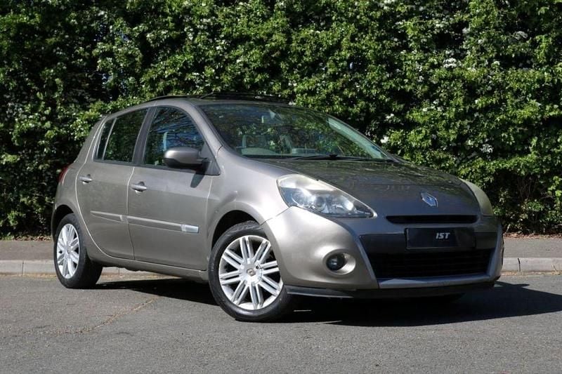 Used Renault Clio II Initiale 2010 Beige Hatchback