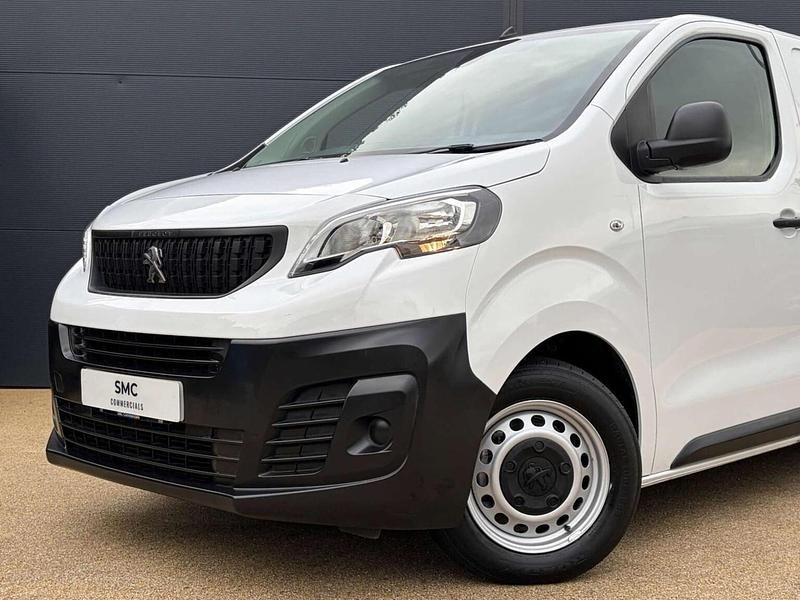 Second-hand Peugeot Expert Premium 2022 Alb Van