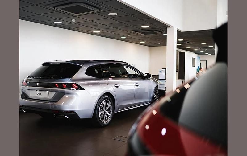 Used Peugeot 5008 GT-line 129 HP (94 kW) 2019 Black SUV