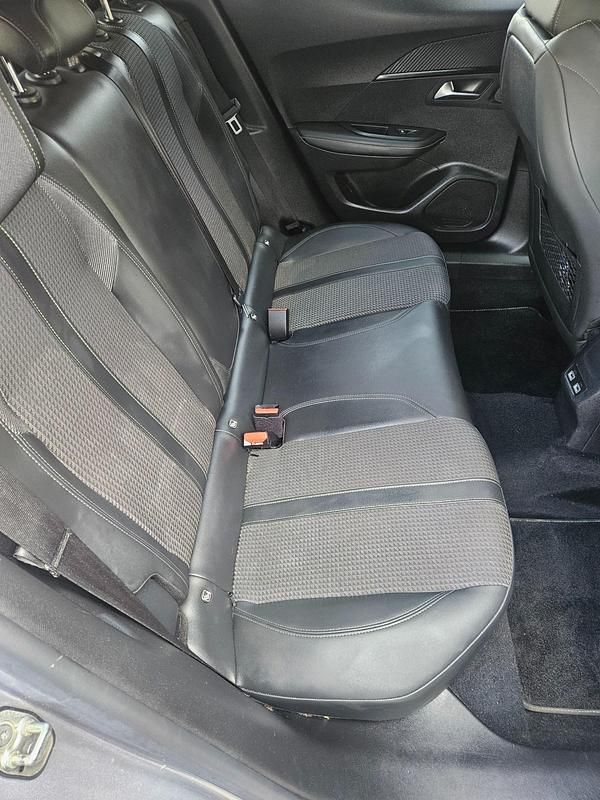 Used Peugeot 2008 GT-line 100 kW (136 HP) 2020 Grey SUV