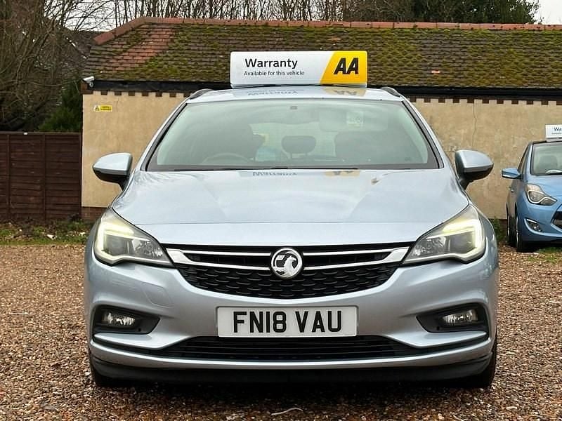 Used Vauxhall Astra 110 HP (80 kW) 2018 Silver Estate