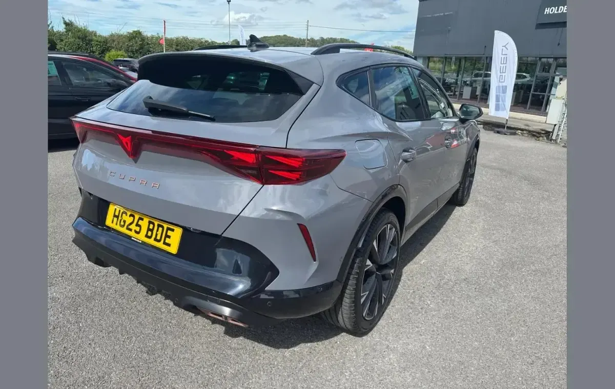 Used Cupra Formentor VZ2 267 HP (196 kW) 2025 Grey SUV