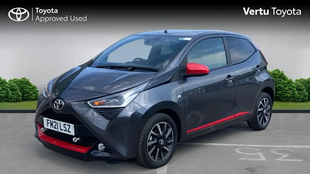 Used Toyota Aygo Trend 72 HP (52 kW) 2021 Grey Hatchback