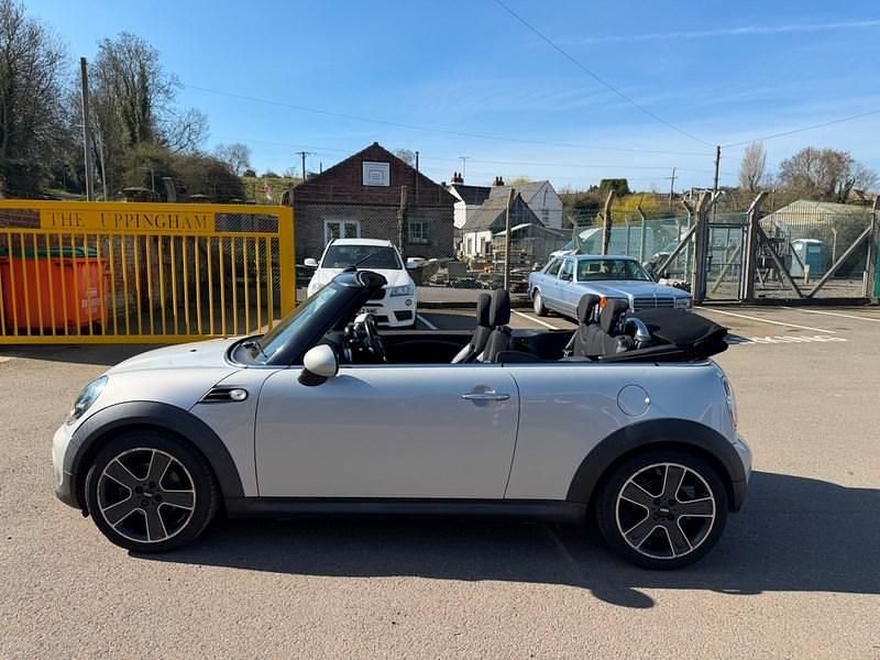 Käytetty Mini Cooper 2012 Hopea Viistoperä