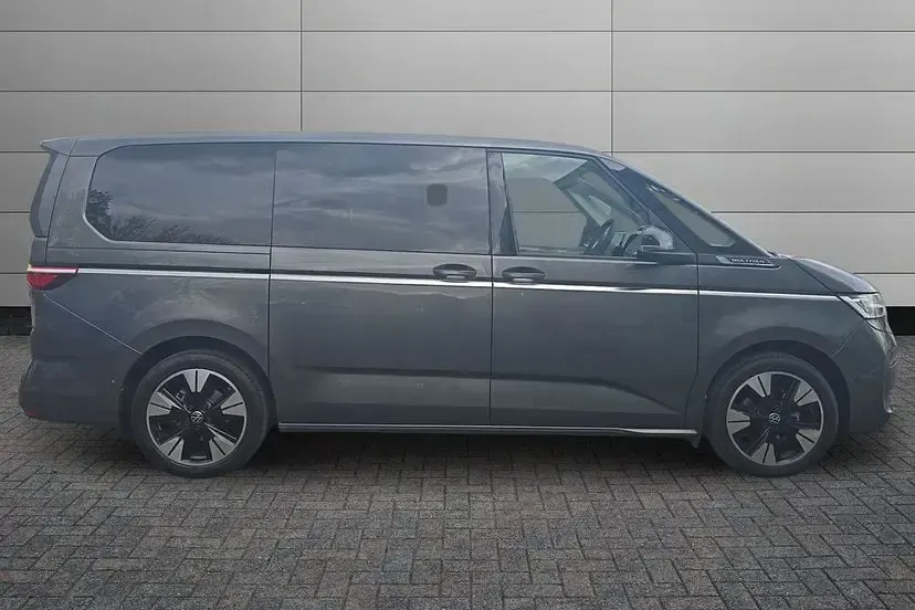 Used VW Multivan Style 150 HP (110 kW) 2026 Indium grey MPV