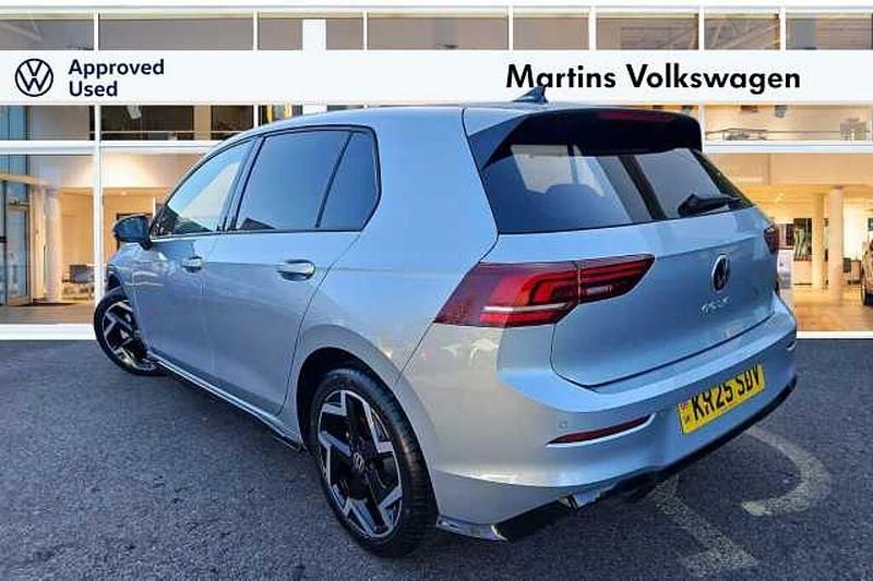 Used VW Golf VIII 150 HP (110 kW) 2025