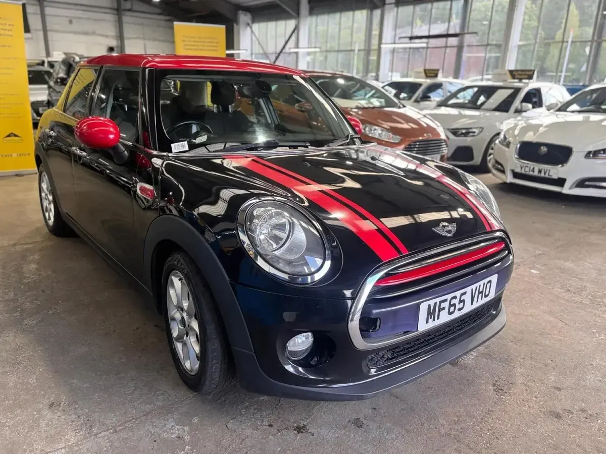 Used Mini Cooper D Hatch 2016 Black Hatchback