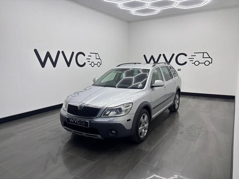 Used Skoda Octavia Scout 4x4 140 HP (102 kW) 2012 Silver Estate