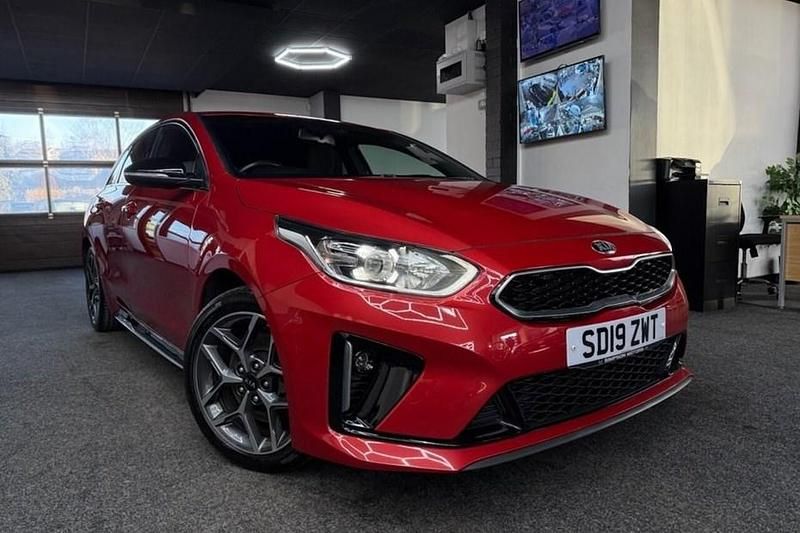 Used Kia ProCeed GT-Line 134 HP (98 kW) 2019 Red Estate