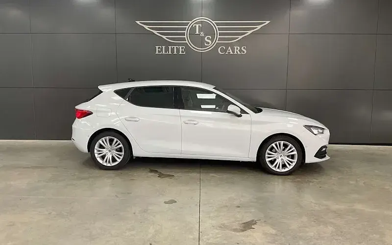 Used Seat Leon SE Dynamic 110 HP (80 kW) 2023 Hatchback