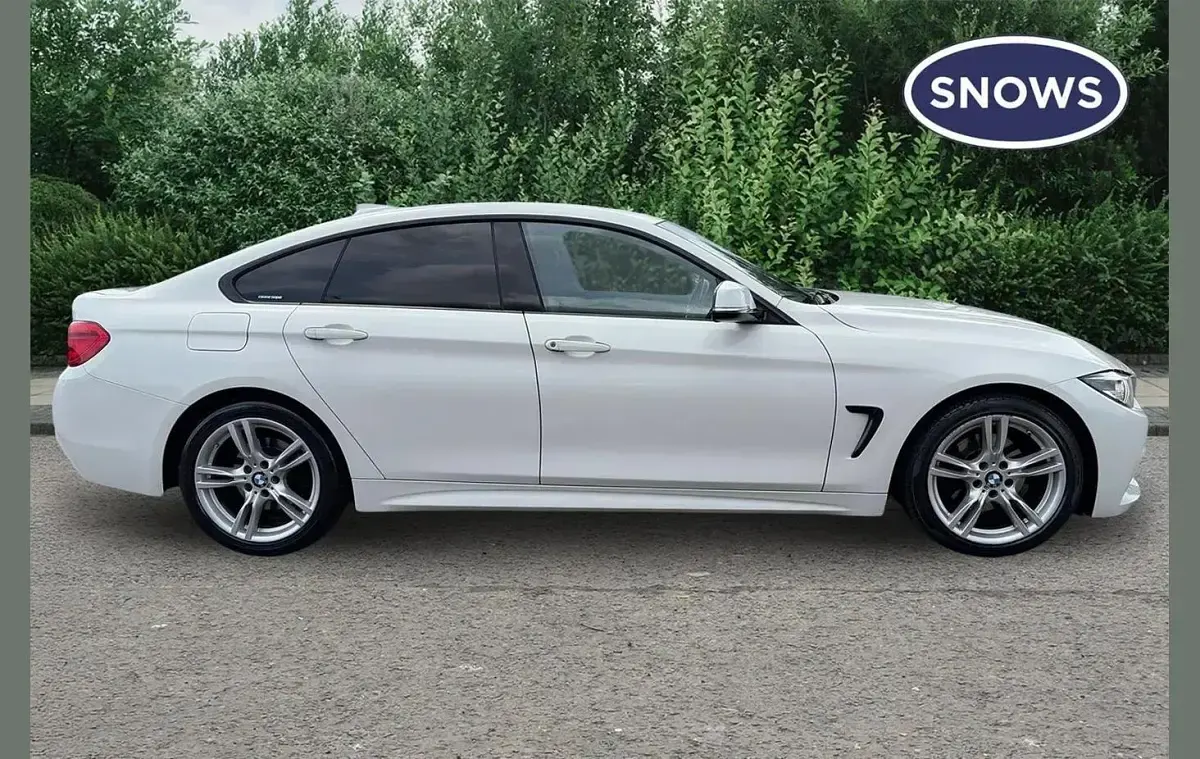 Begagnad BMW 420 M Sport 190 HK (139 kW) 2018 Vit Sportkupé