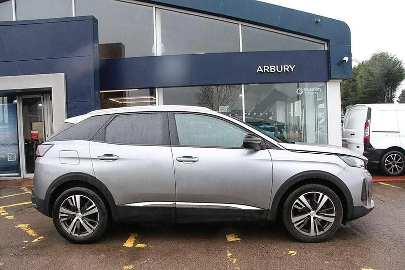 Used Peugeot 3008 Allure Premium 131 HP (96 kW) 2022 Grey SUV