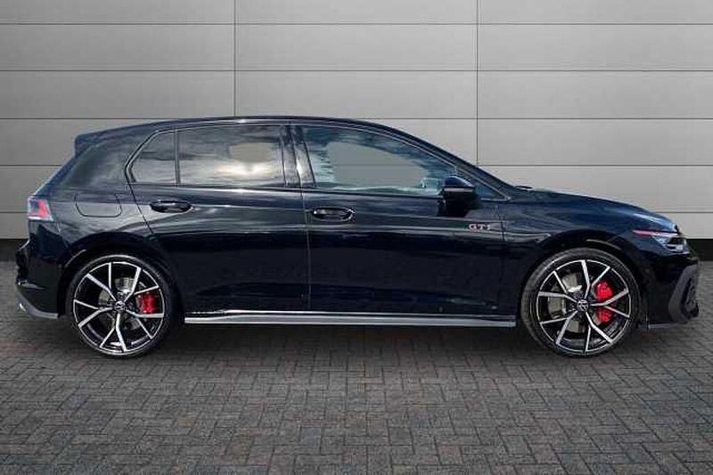 Used VW Golf VIII GTI 265 HP (194 kW) 2026