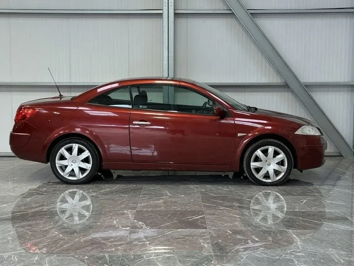 Used Renault Mégane Cabriolet Dynamique 2008 Red Cabriolet