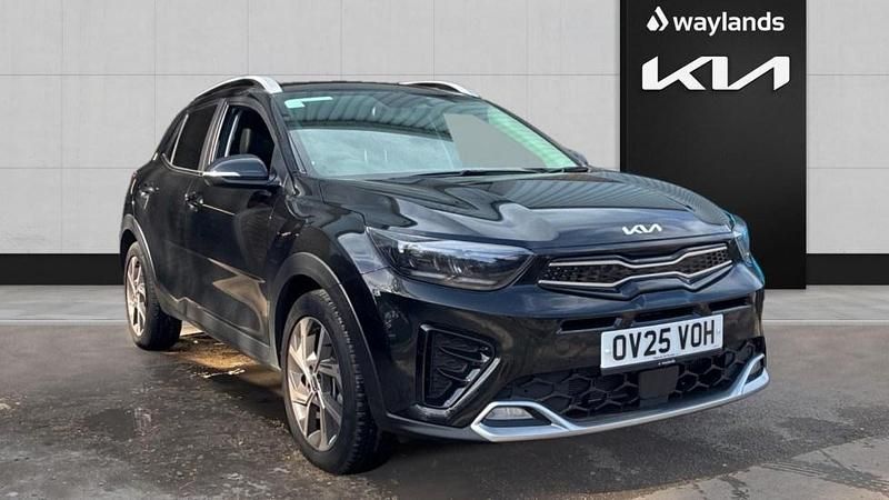 Black Used 2025 Kia Stonic 4 SUV | £21,795 (A bit pricey) - Image 1/4