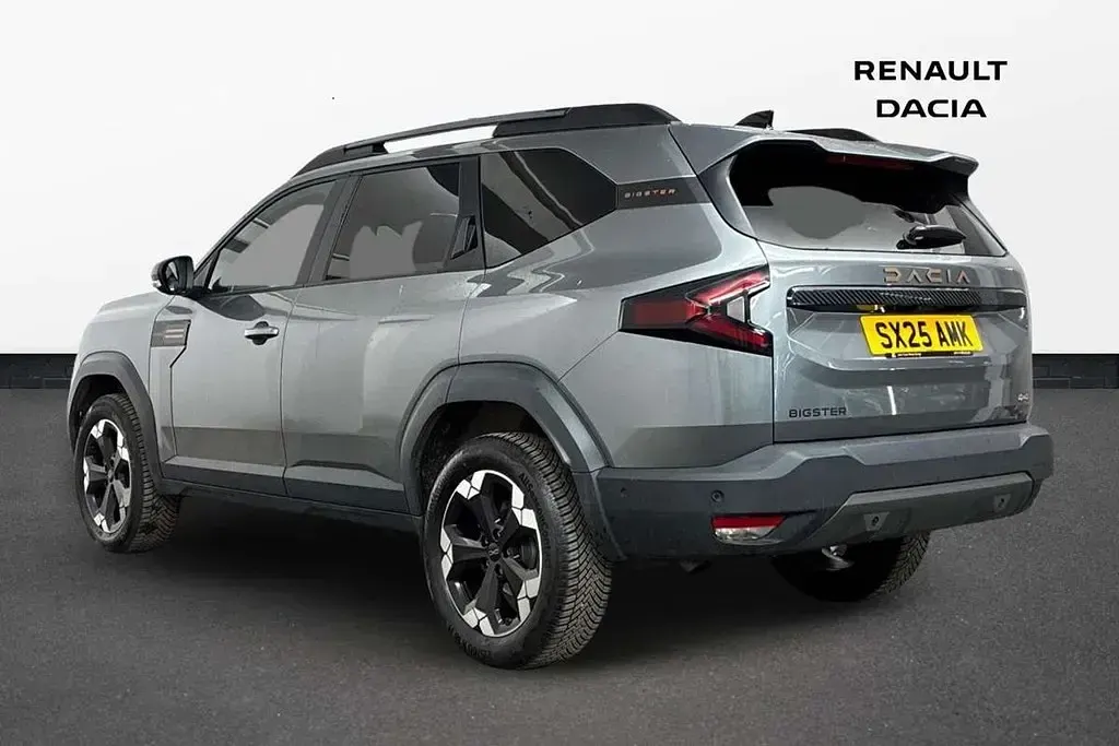 Usado Dacia Bigster Extreme 140 CV (102 kW) 2025 Gris SUV