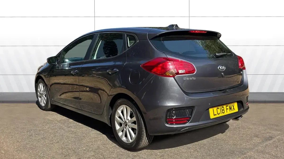 Used Kia Ceed 136 HP (100 kW) 2018 Silver Hatchback