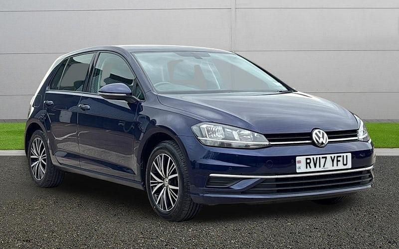 Used VW Golf VII SE 125 HP (91 kW) 2017 Blue Hatchback