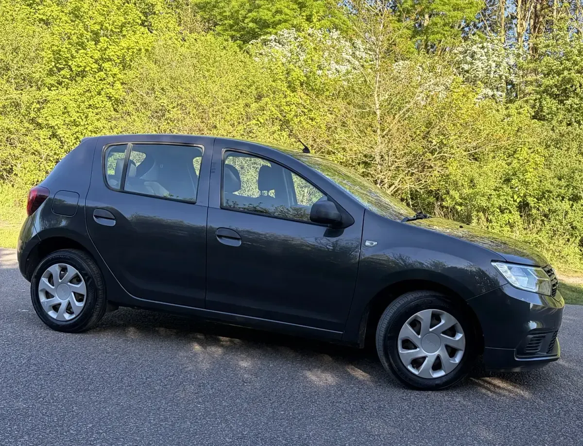 Used Dacia Sandero Ambiance 2018 Grey Hatchback