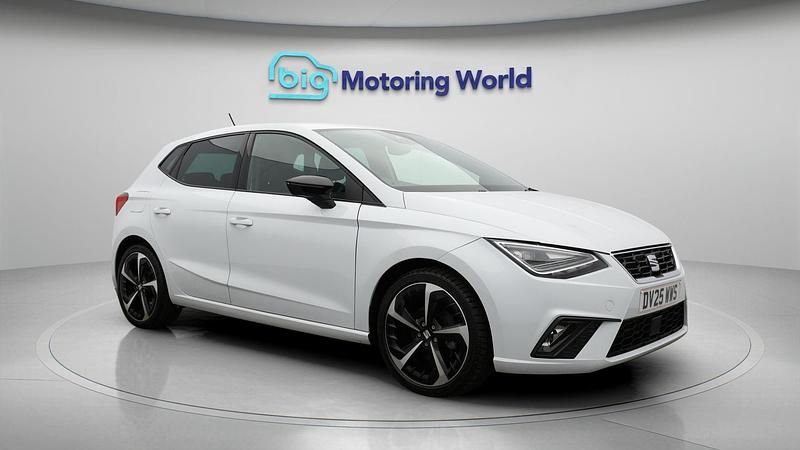 White Used 2025 Seat Ibiza FR Sport Hatchback | £18,500 (Fair price) - Image 1/4