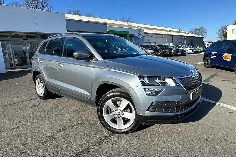 Used Skoda Karoq SE 85 HP (62 kW) 2020 Business grey metallic SUV