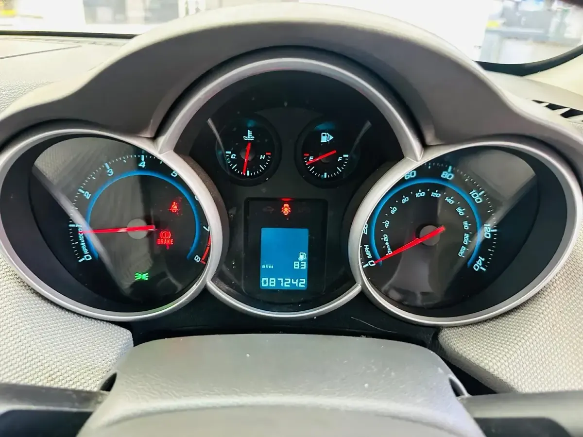 Used Chevrolet Cruze LS 2011 Blue Sedan