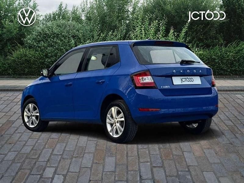 Used Skoda Fabia SE 58 HP (42 kW) 2020 Blue Hatchback