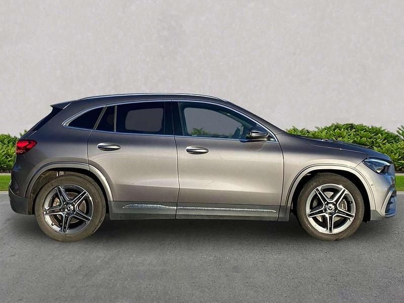 Used Mercedes GLA220 Executive 190 HP (139 kW) 2024 Grey SUV