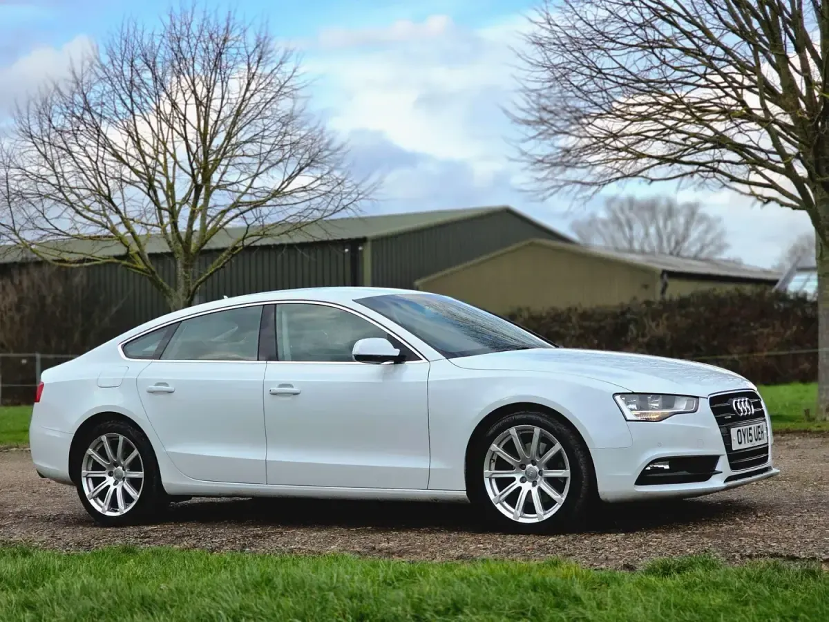 Begagnad Audi A5 Sportback Design 225 HK (165 kW) 2015 Vit Halvkombi