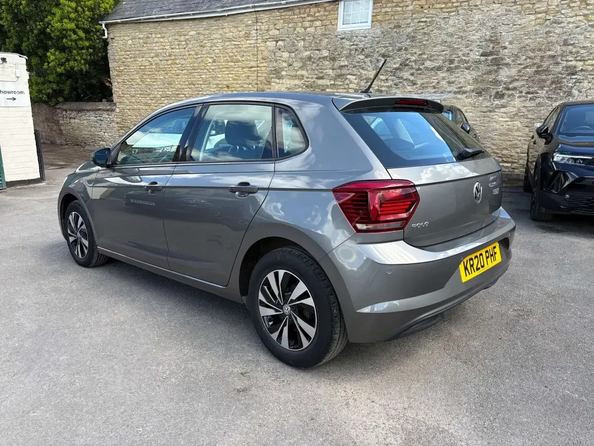 Used VW Polo SE 95 HP (69 kW) 2020 Grey Hatchback