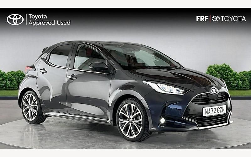 Used 2025 Toyota Yaris Hybrid Hatchback | £17,732 (Good price) - Image 1/4
