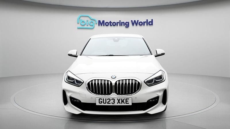 Used BMW 118 M Sport 136 HP (100 kW) 2023 White Hatchback