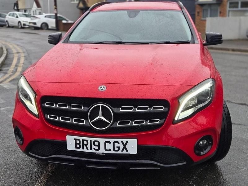 Used Mercedes GLA180 Urban 2019 Red SUV