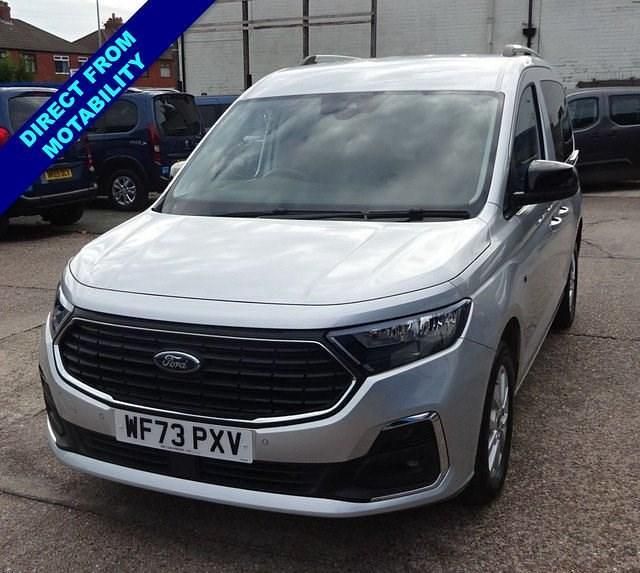 Used Ford Tourneo Connect Titanium 122 HP (89 kW) 2023 Silver MPV
