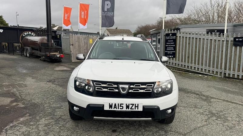 Second-hand Dacia Duster Lauréate 110 CP (80 kW) 2015 Alb SUV