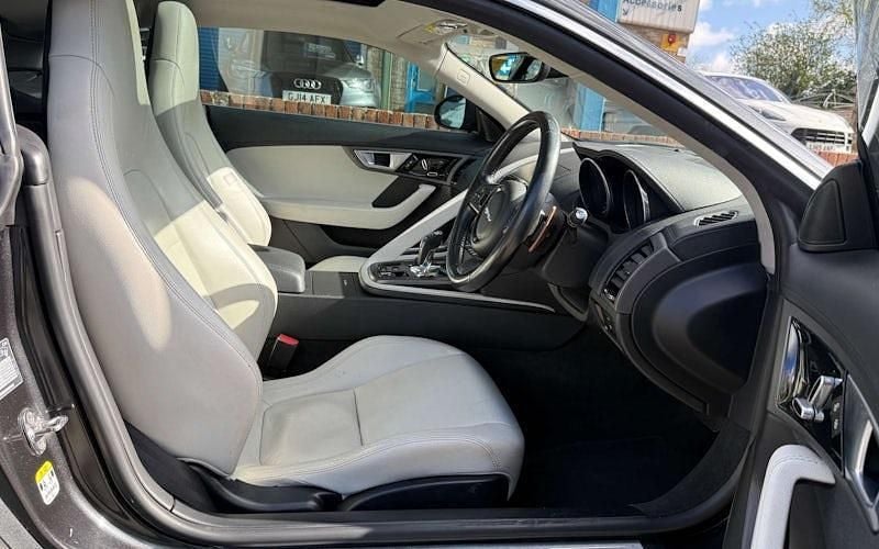 Used Jaguar F-Type Supercharged 381 HP (280 kW) 2016 Coupe