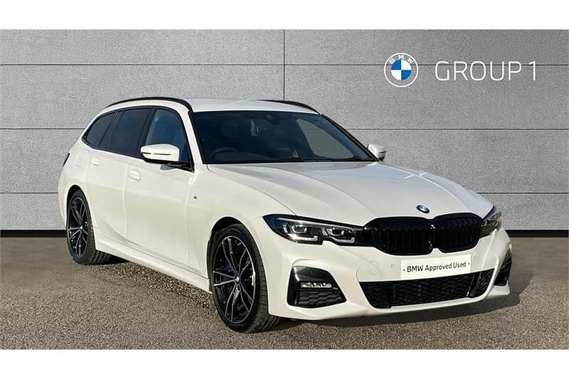 White Used 2022 BMW 320 M Sport Estate | £26,495 (Fair price) - Image 1/4