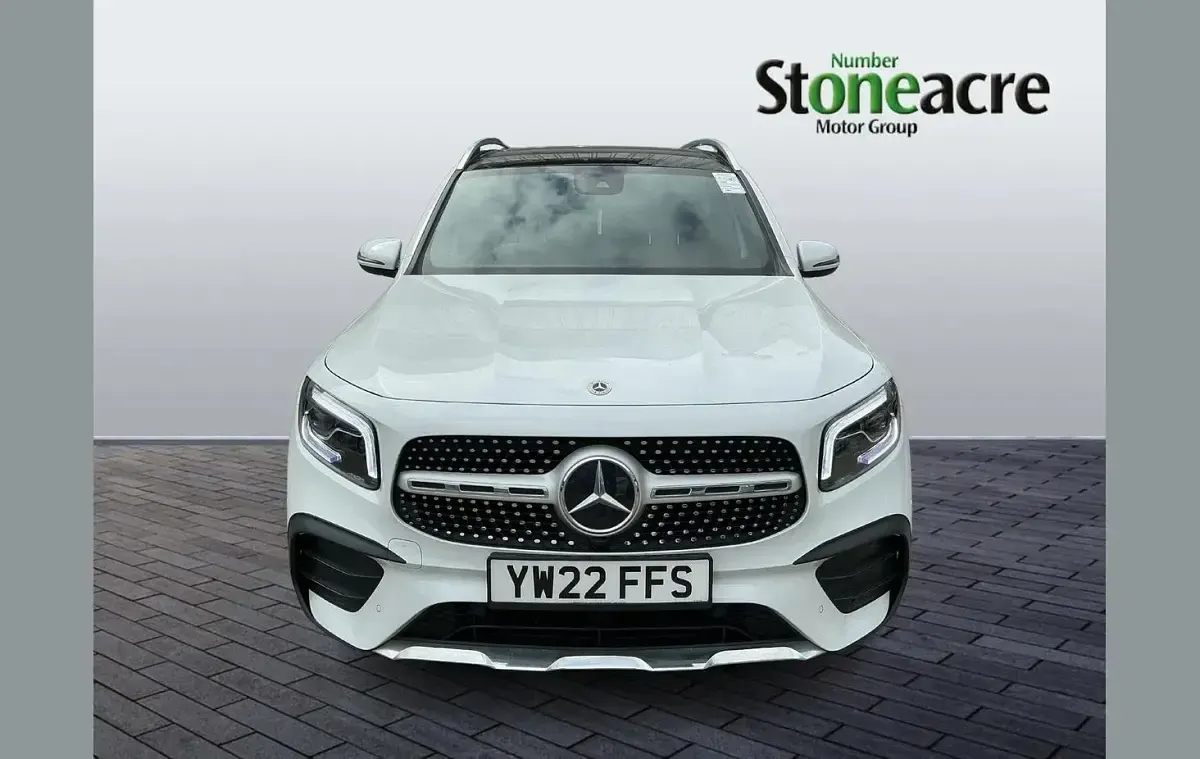 Second-hand Mercedes GLB200 AMG Line Premium Plus 161 CP (118 kW) 2022 Alb SUV