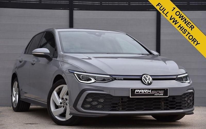 Used 2024 VW Golf VIII GTE Hatchback | £15,500 (Good price) - Image 1/4