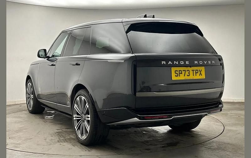 Used Land Rover Range Rover HSE 394 HP (289 kW) 2024 Grey SUV